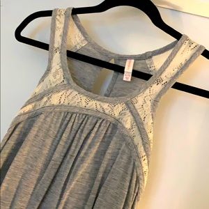 Xhilaration Keyhole Sleeveless Top